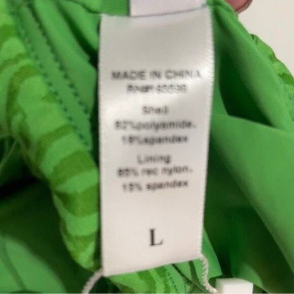 Andie Swim The Molokai Bikini Top Zebra Jacquard Holly Green Womens Size Large - Picture 8 of 10